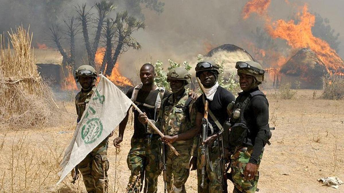 Nijerya'da Boko Haram'a operasyon: 20 l  