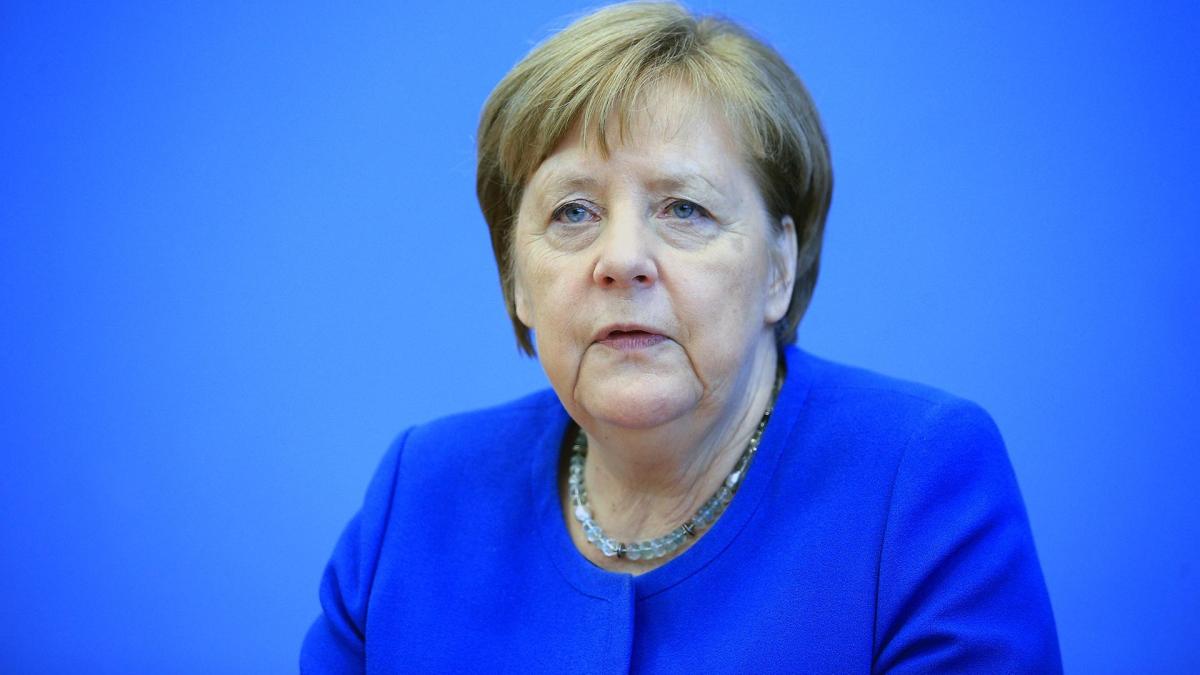 Merkel: Almanya'nn ''dev'' yatrmlara ihtiyac var