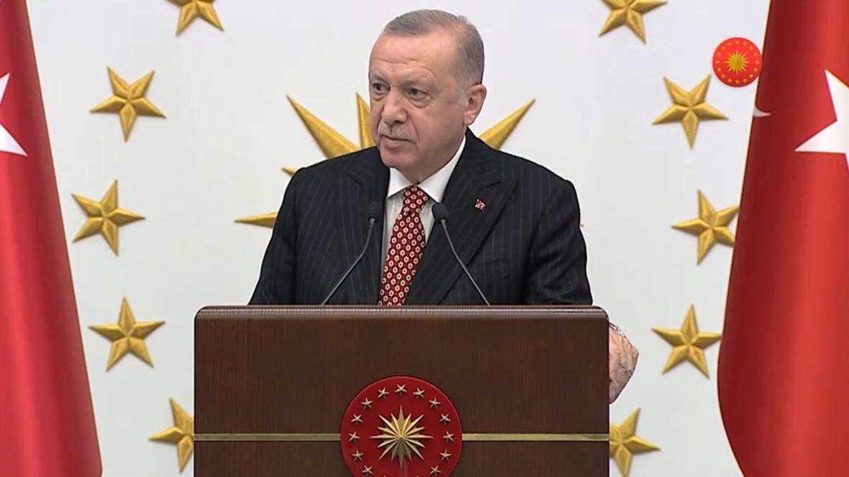 Bakan Erdoan'dan AK Partili belediye bakanlarna tavsiye: Canl yaynlayn