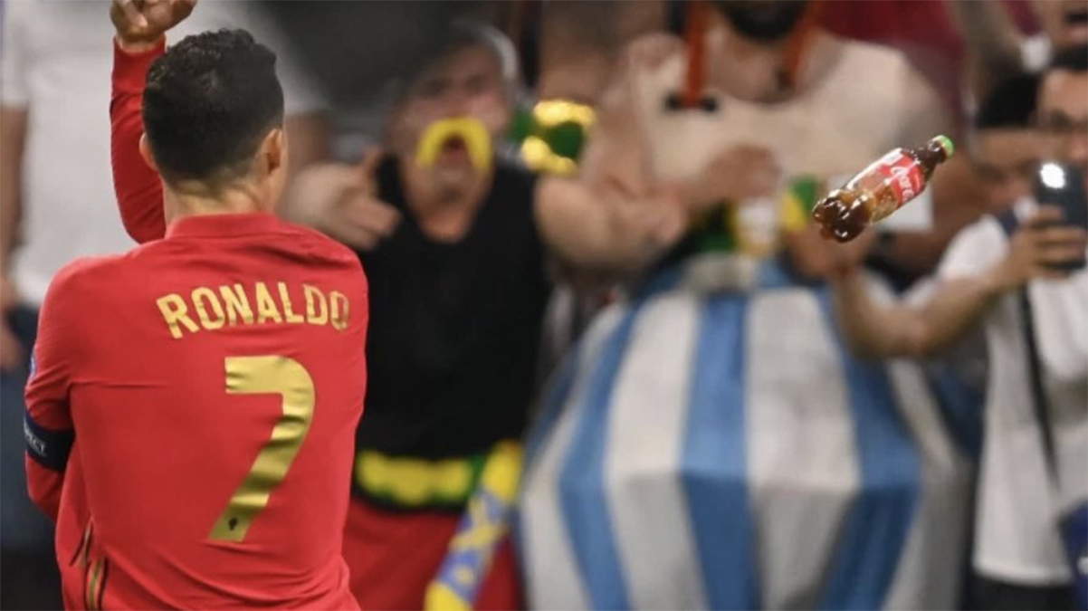 Ronaldo'ya Coca Cola �i�esiyle sald�r�!