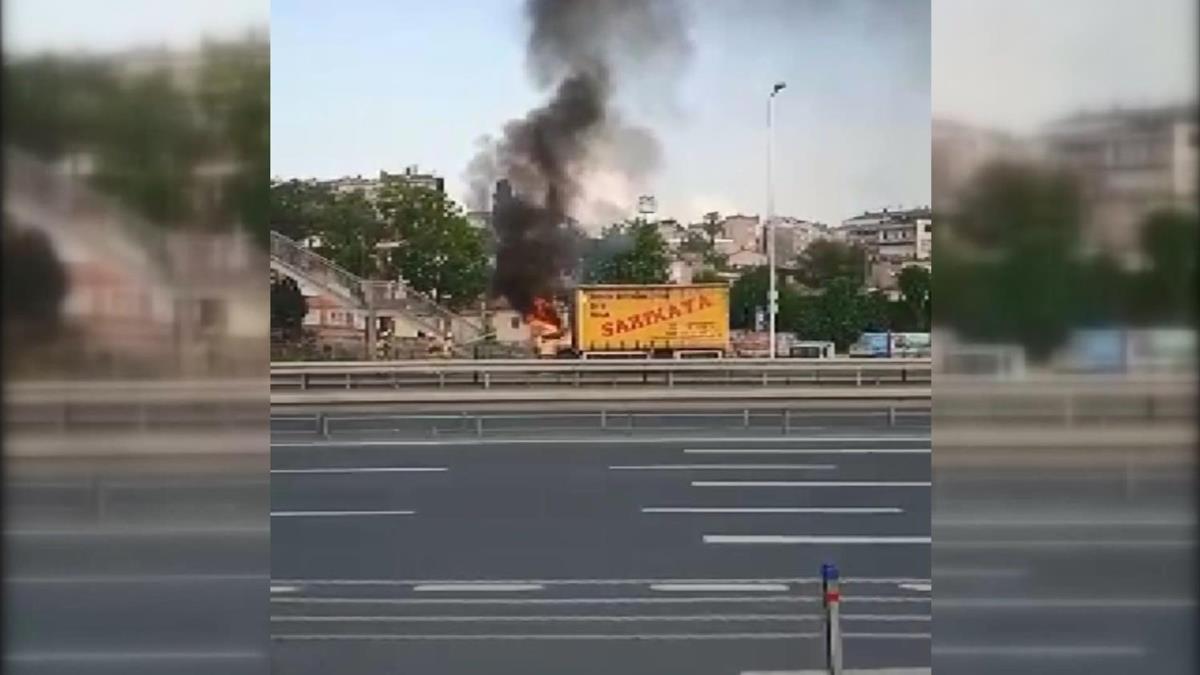 Fatih Sahil Yolu'nda kamyon yangn