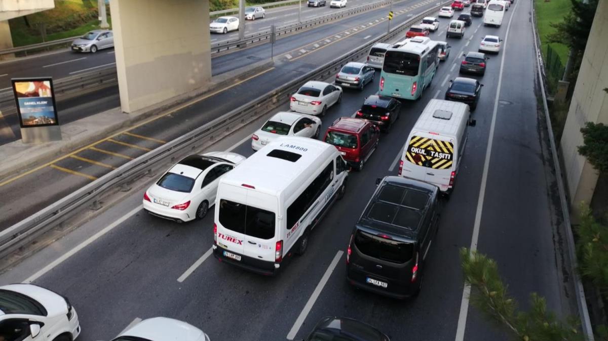 stanbul'da trafik younluu