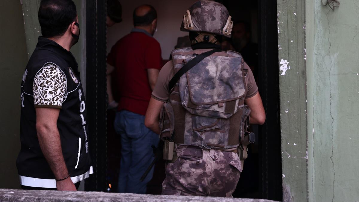 Pendik'te uyuturucu satclarna operasyon