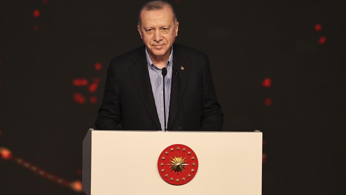 Bakan Erdoan 'hamdolsun 50 milyonu atk' deyip duyurdu