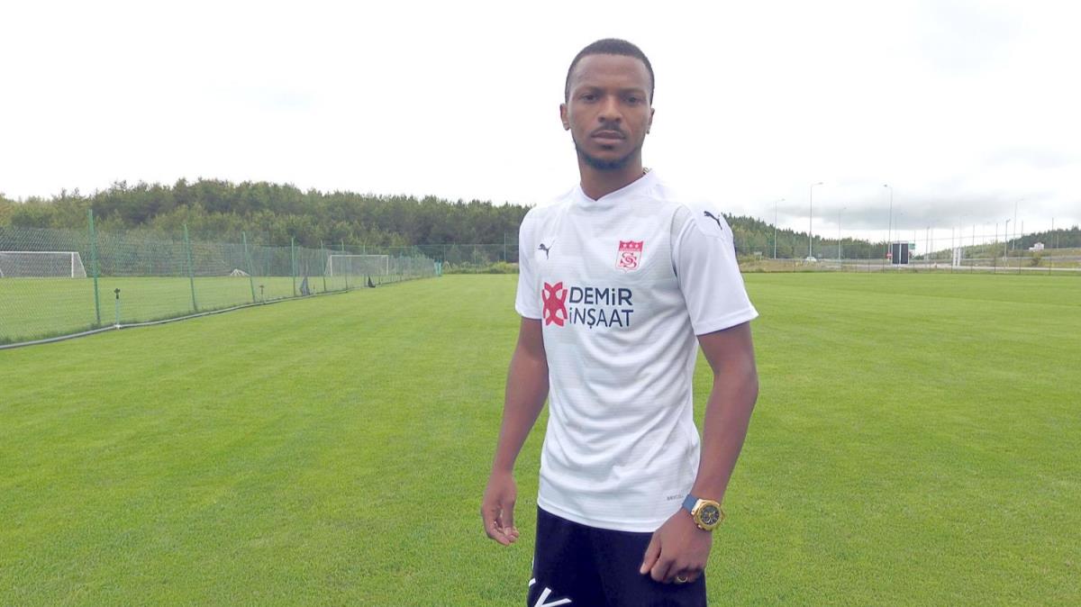 Sivasspor Kayode'yi bir yl daha kiralad