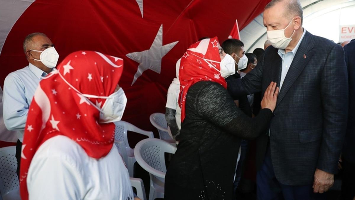 Diyarbakr annelerinden Cumhurbakan Erdoan'a: Senin sayende bu gc buluyoruz