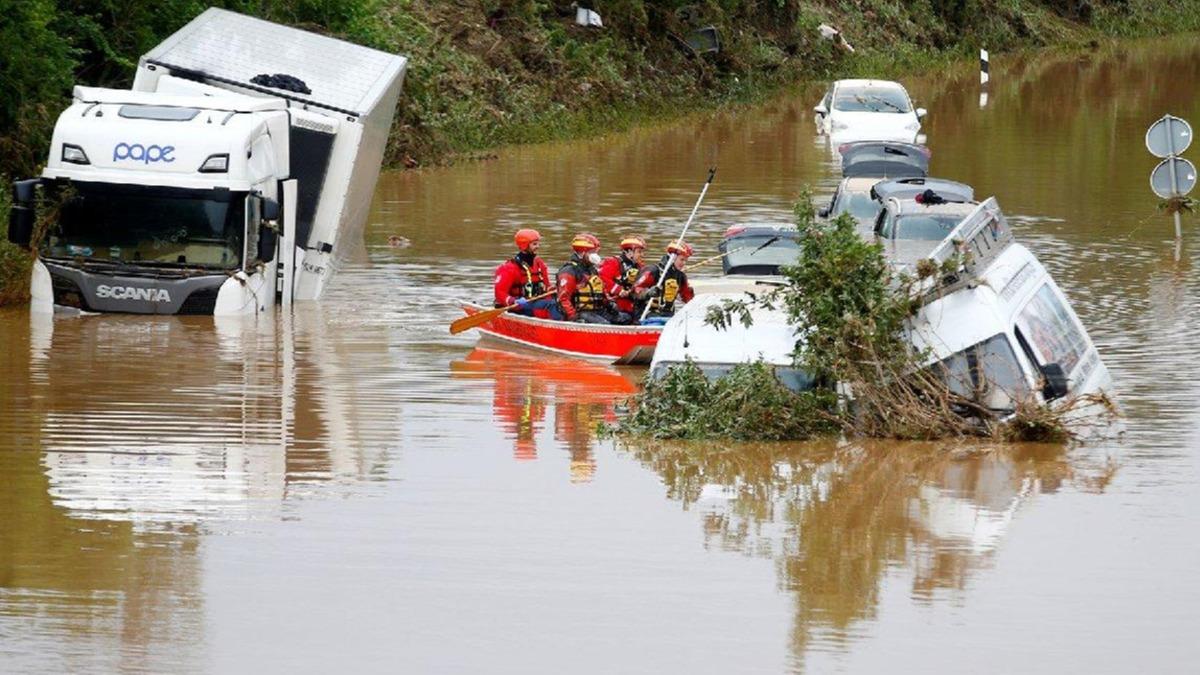 Almanya'da sel felaketinde lenlerin says 156'ya ykseldi
