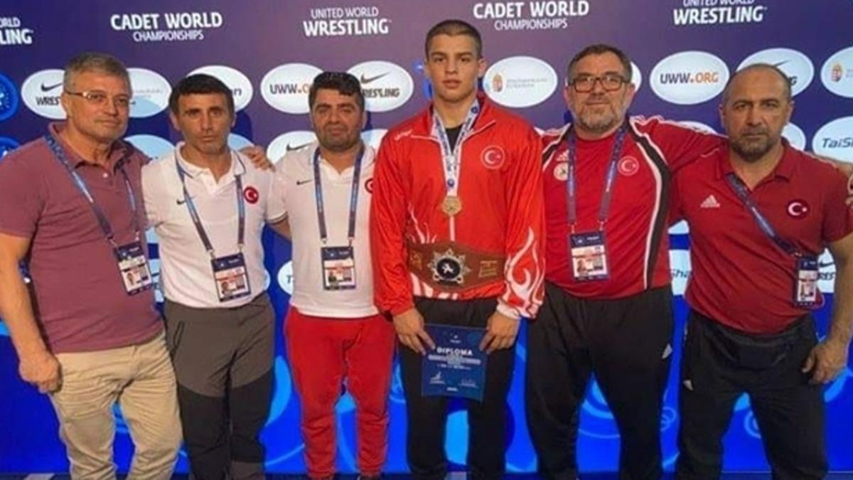 Dnya Yldzlar Gre ampiyonas'nda Rfat Eren Gdak ampiyon oldu
