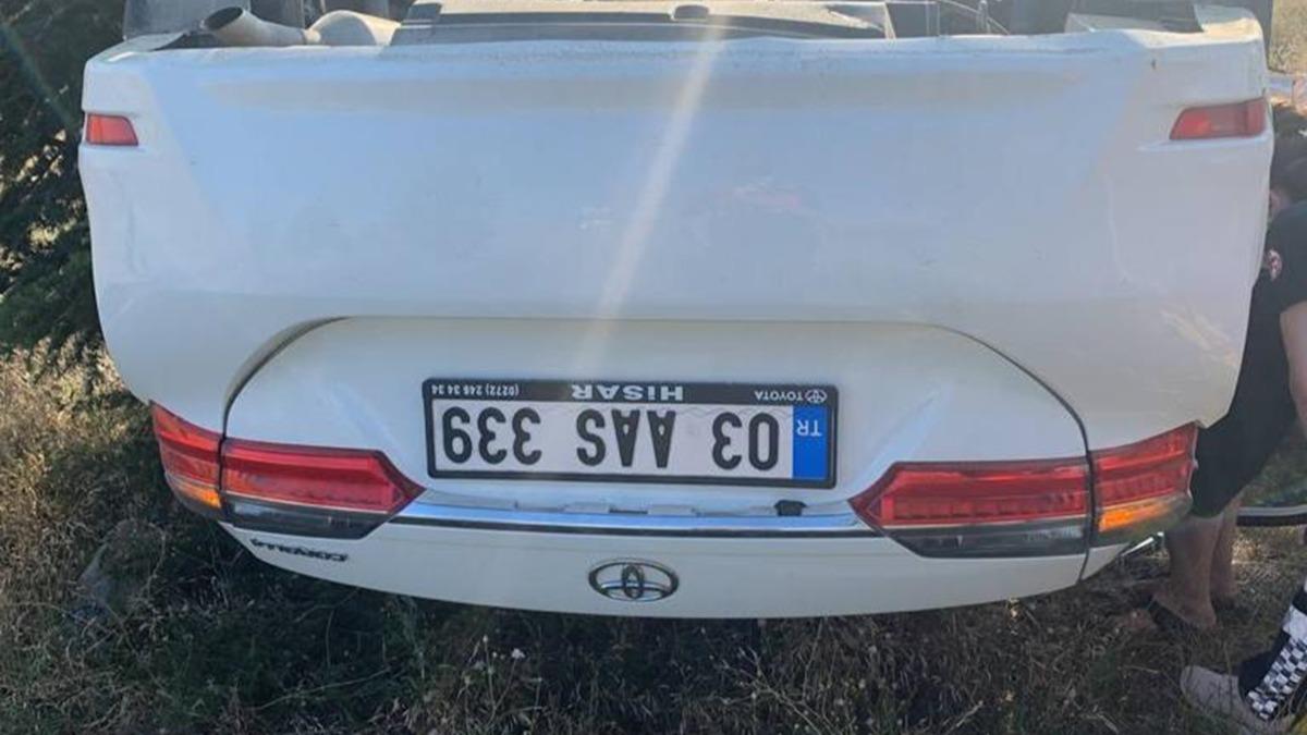 Otomobil arampole devrildi, bir kii hayatn kaybetti