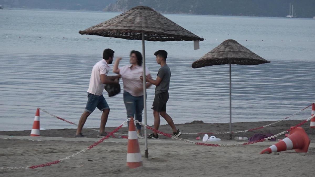 Plajda tekme- tokat kavga