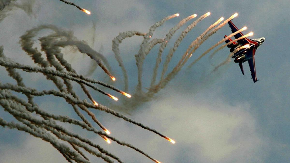 Rusya'dan talimat: srail sava jetlerini vurun! 