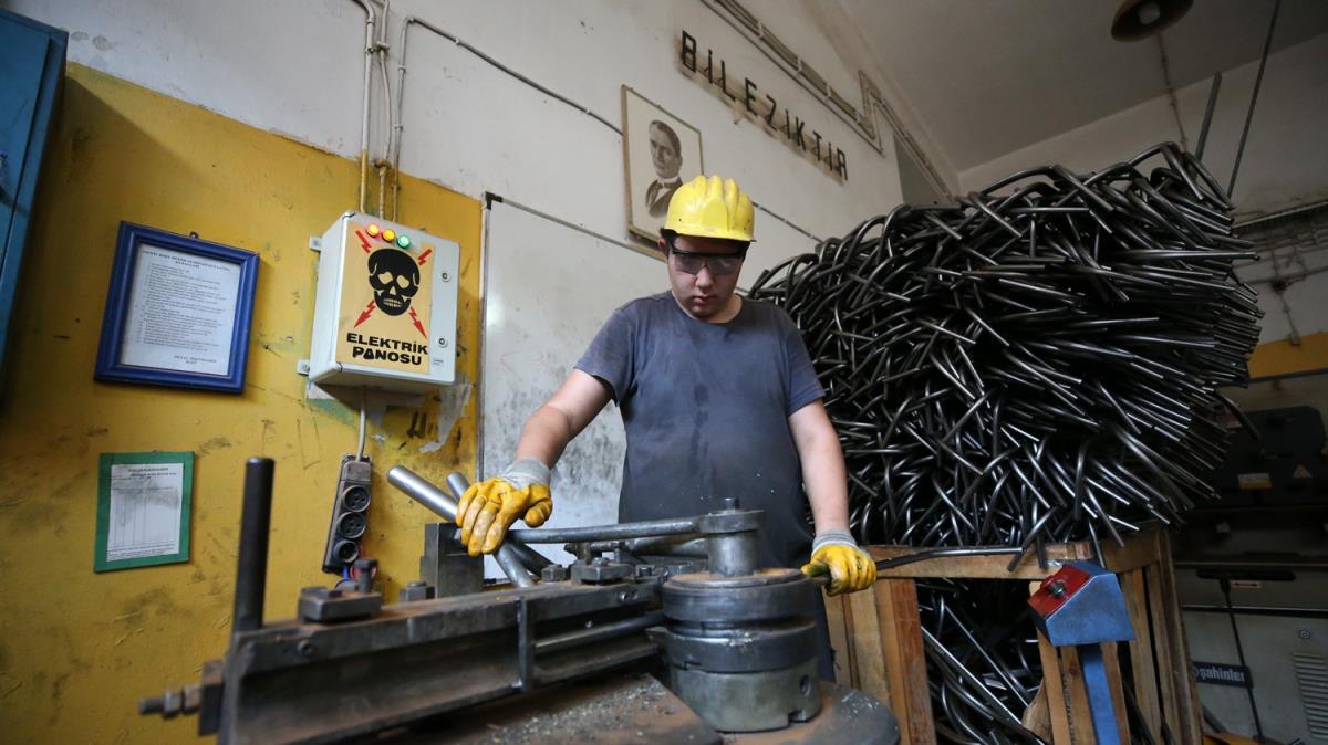 Meslek liselileri fabrika gibi alyor 