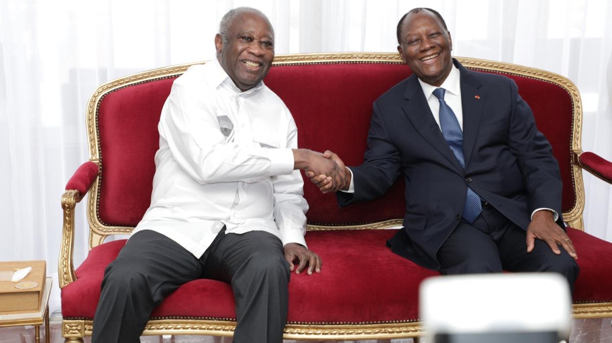 10 yıl aradan sonra selefi ile görüştü