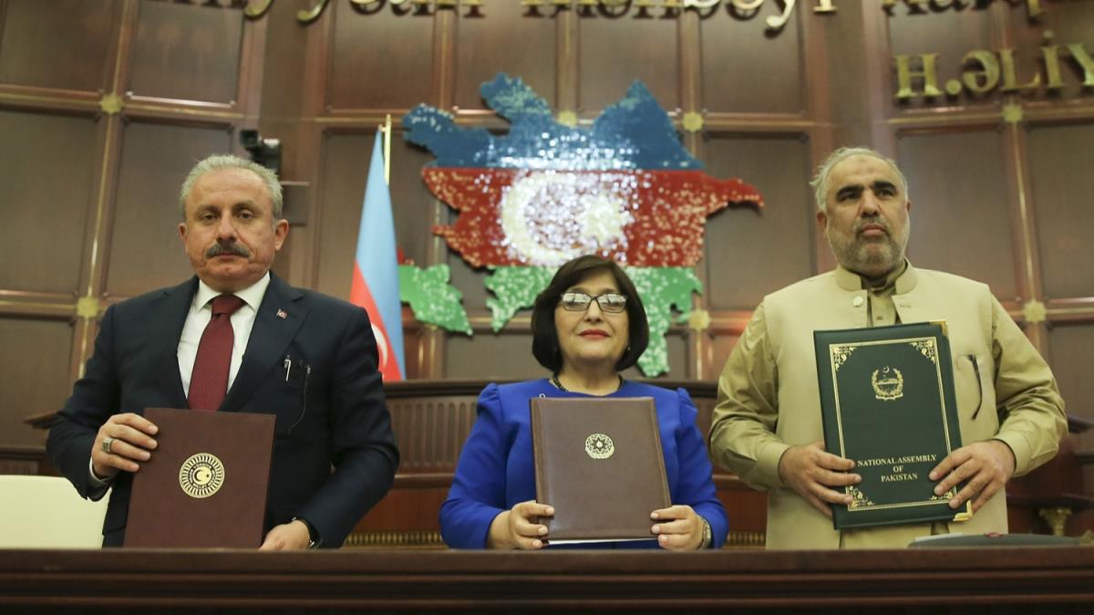 Tarihi olay!  karde lke dnyaya ilan etti