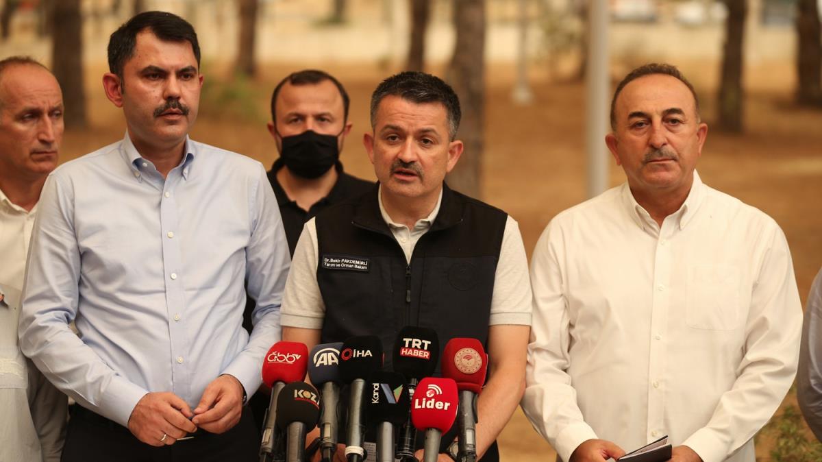 Bakanlar, orman yangnlaryla ilgili Antalya'da konutu