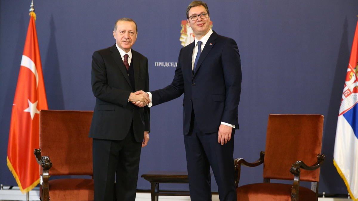 Cumhurbakan Erdoan, Srbistan Cumhurbakan Aleksandar Vucic ile telefonda grt