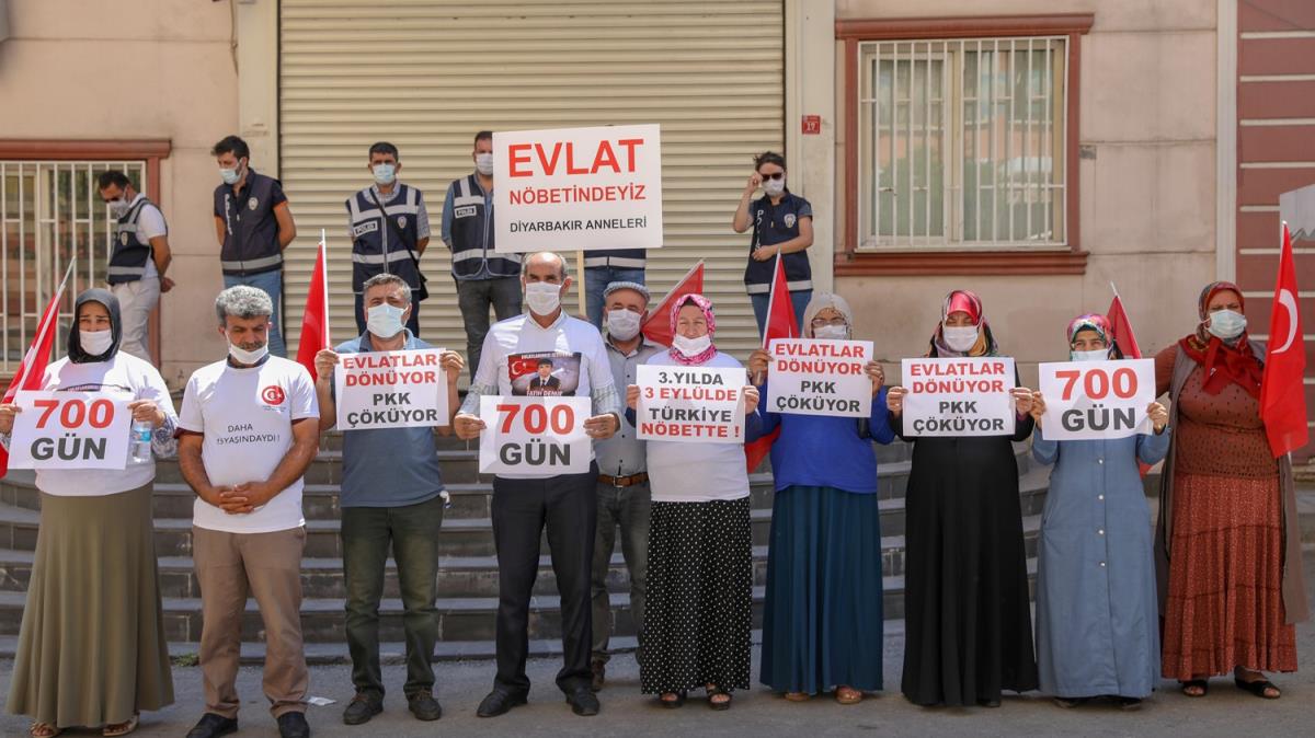 Evlat nbeti 700'nc gne ulat