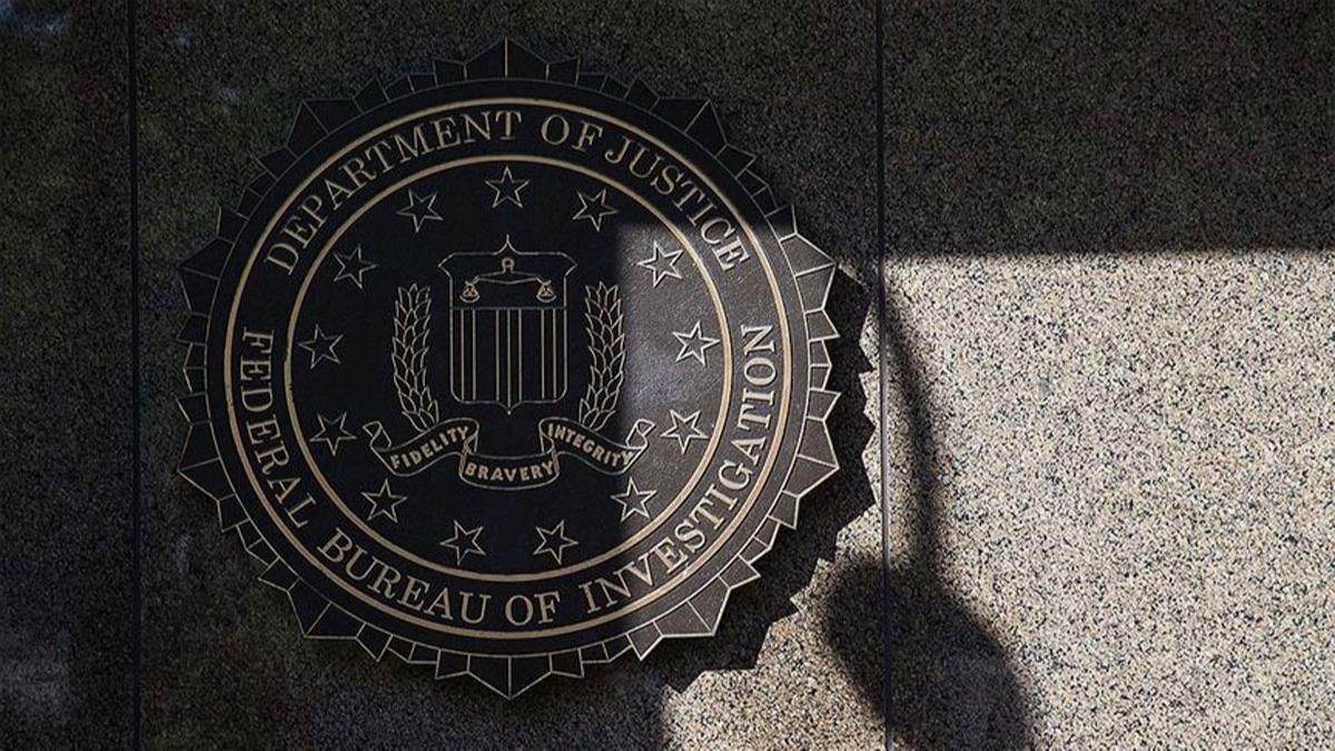 FBI'nn kadn alanlarnn fotoraflarn, cinsel taciz sulularn yakalamak iin kulland ortaya kt