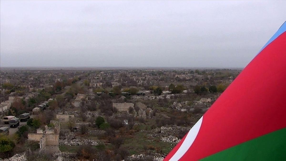 Ermenistan askerleri, snrdaki Azerbaycan mevzilerine ate at