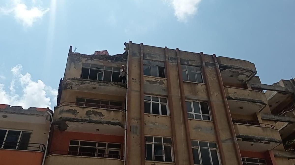 Hatay'da apartmana yldrm dt 