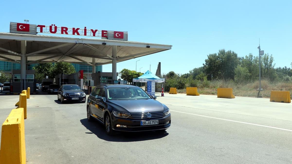 Anavatandan ayrlan gurbetiler zntl