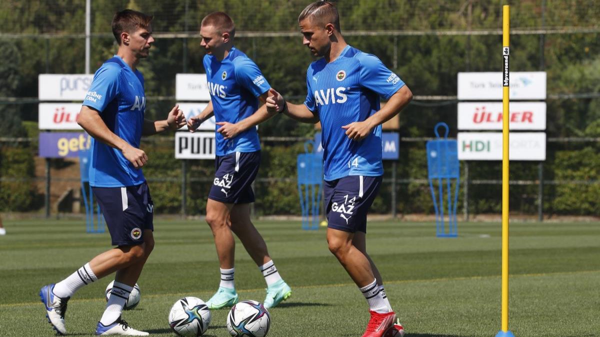 Fenerbahe'de Adana Demirspor ma mesaisi balad