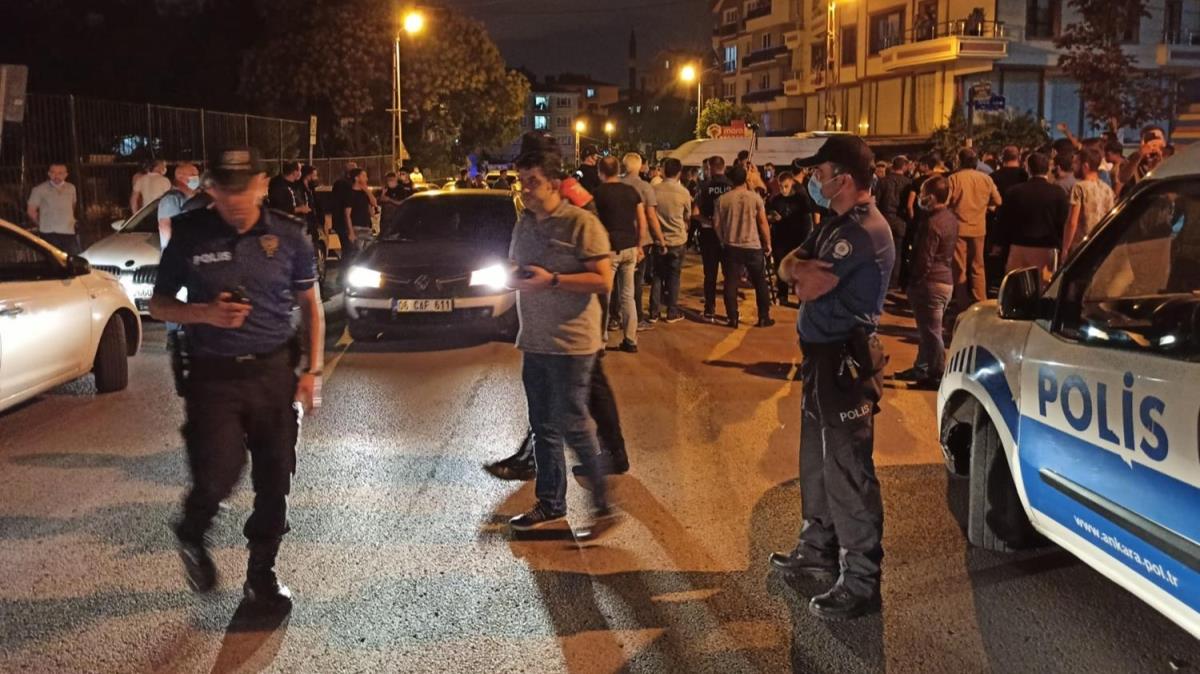 Bakentte iki grup arasnda kan bakl kavgada biri ar 2 kii yaraland