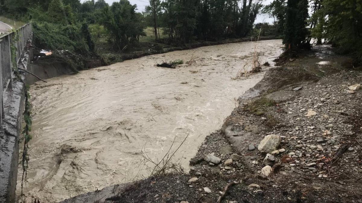 Sinop ve Kastamonu'daki sel felaketiyle ilgili Hava Kuvvetlerinin 2 helikopteri grevlendirildi