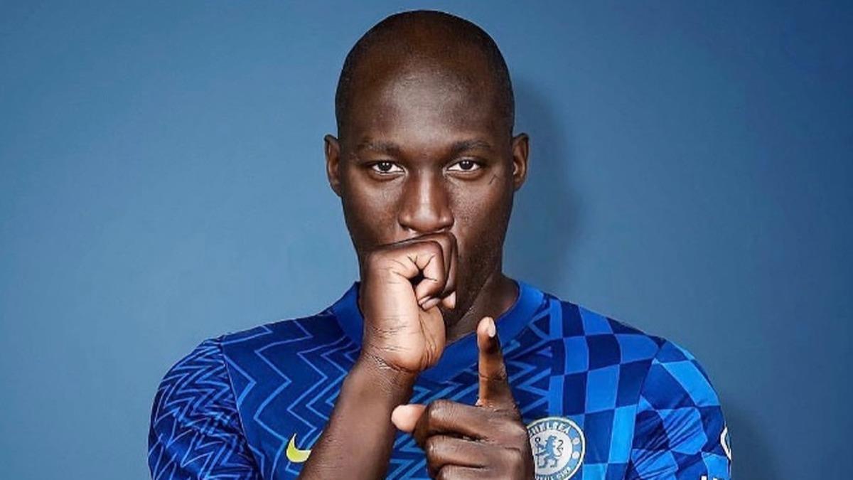 Romelu Lukaku rekor krarak Chelsea'ye transfer oldu