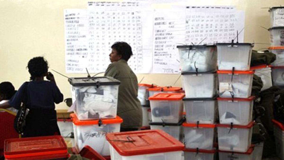 Zambiya'da oylama ilemleri balad