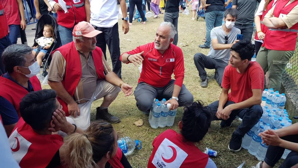 Kzlay'dan sel blgesine psikososyal destek