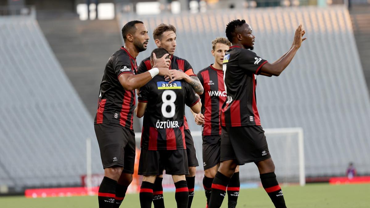 Ma sonucu: Fatih Karagmrk 3-2 Gaziantep FK