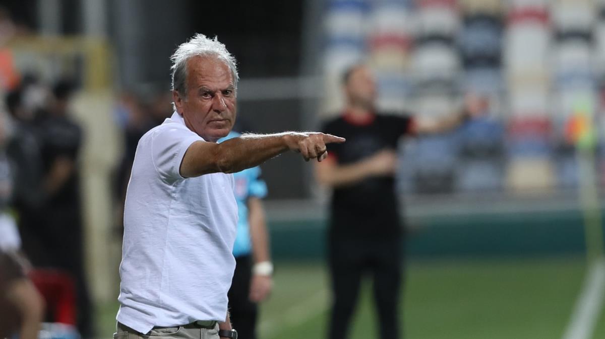 Mustafa Denizli: Rakibimizi hataya mecbur braktk