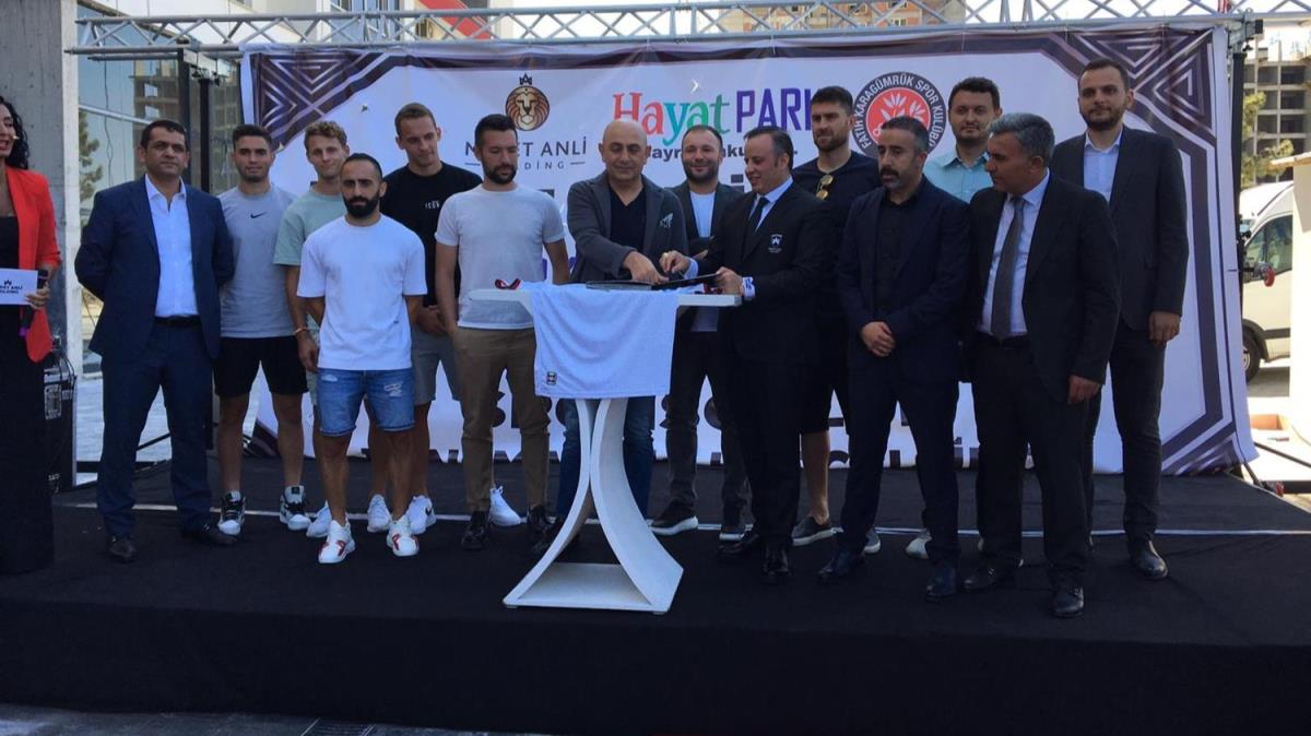 Karagmrk'ten forma kol sponsorluu anlamas