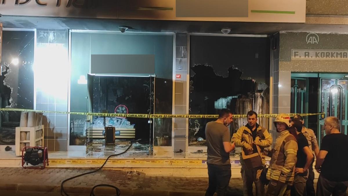 stanbul'da hal dkkannda yangn kt