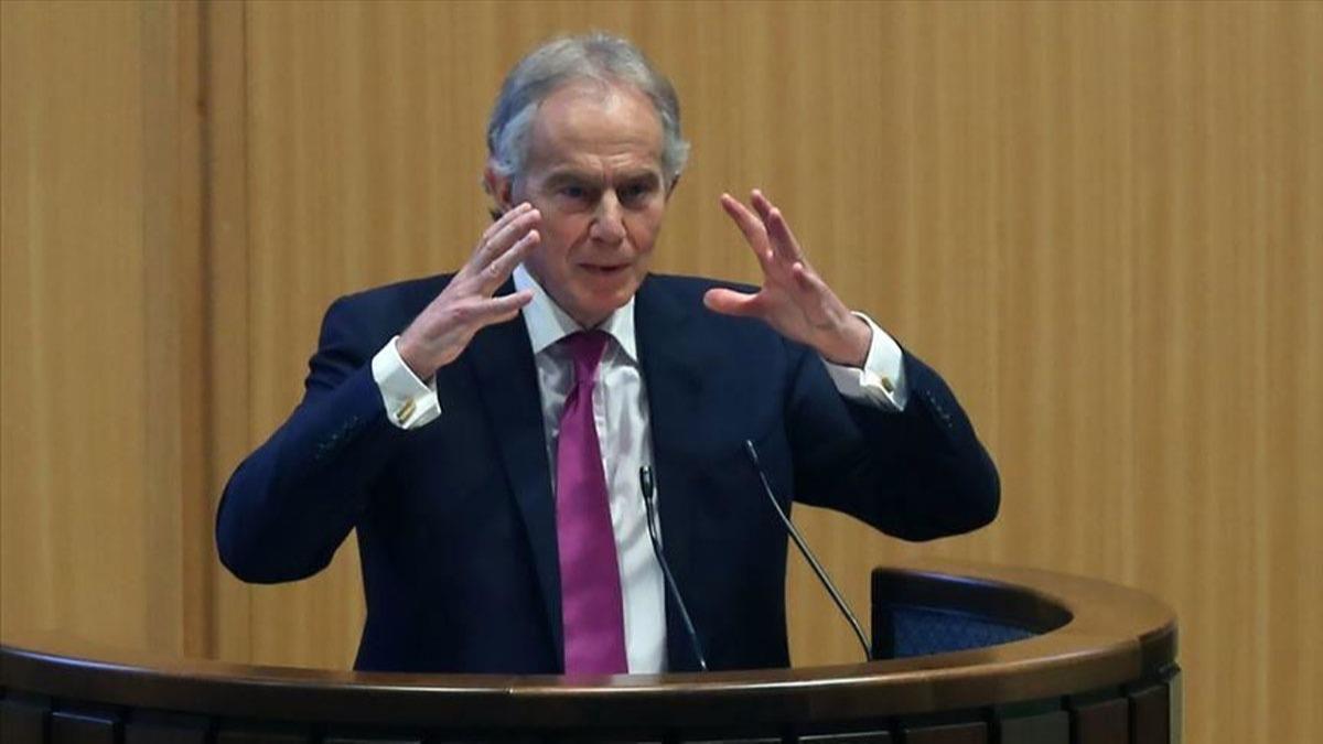 Eski ngiliz Babakan Blair, ABD'nin Afganistan'dan ekilmesini ''trajik, tehlikeli ve gereksiz'' olarak niteledi