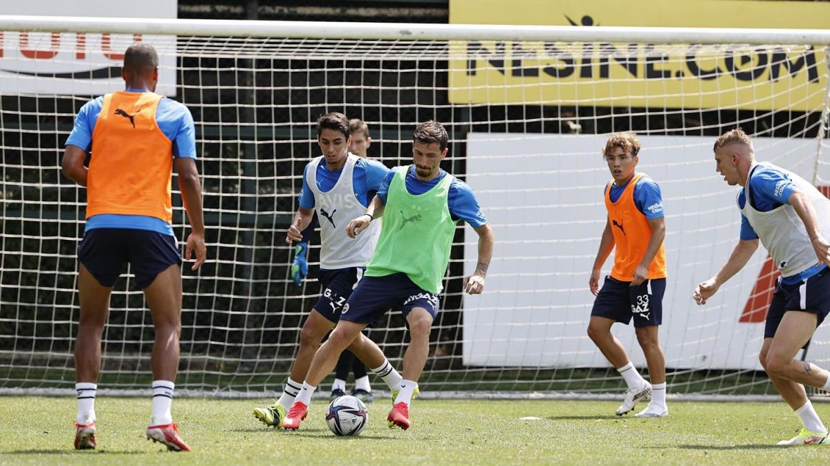 Fenerbahe'de Mert Hakan Yanda takma dnd