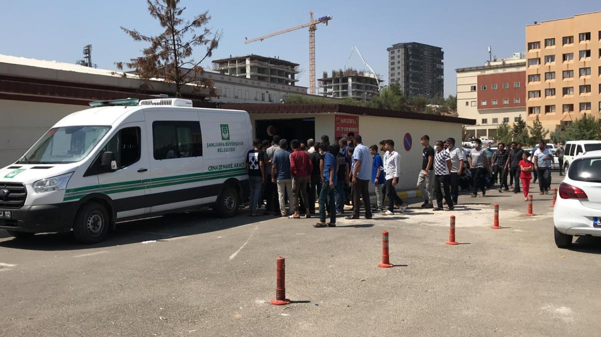 Otomobilin arpt motosikletin 15 yandaki srcs hayatn kaybetti