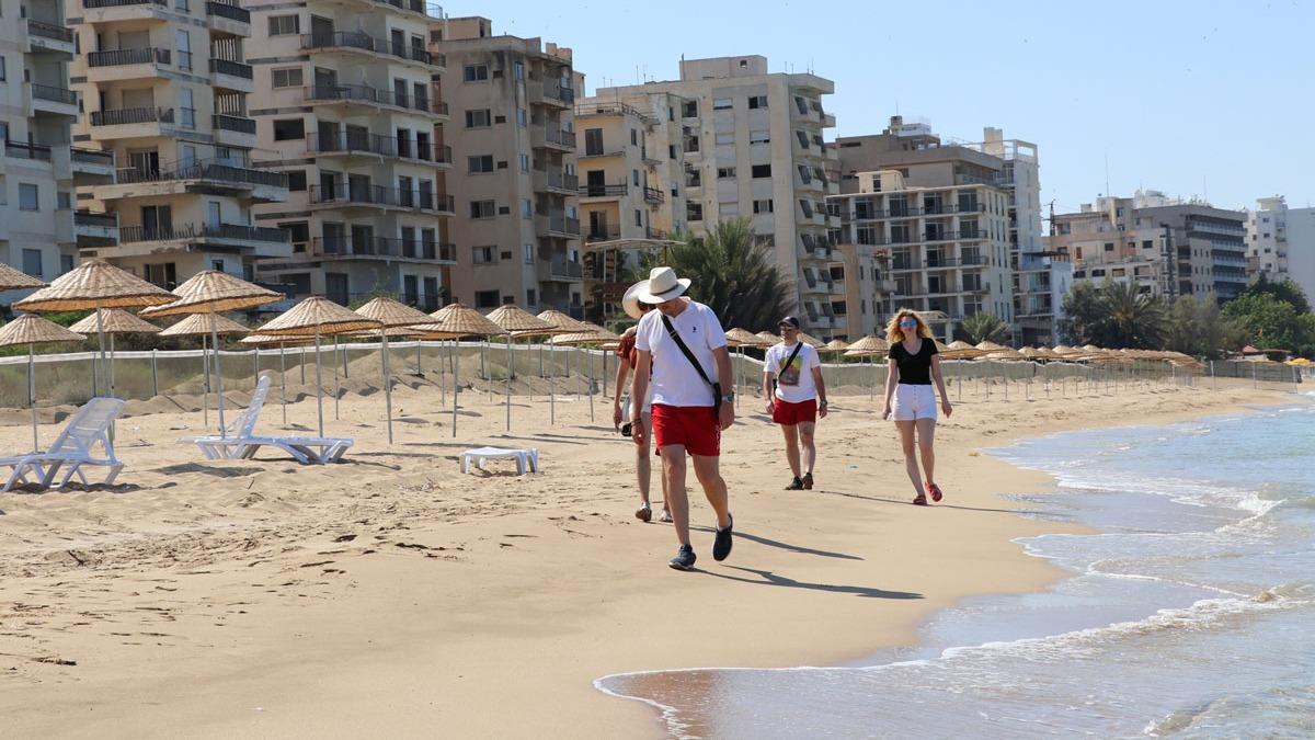 KKTC'de 46 yln ardndan bir blm alan Mara'n ziyareti says 200 bini geti