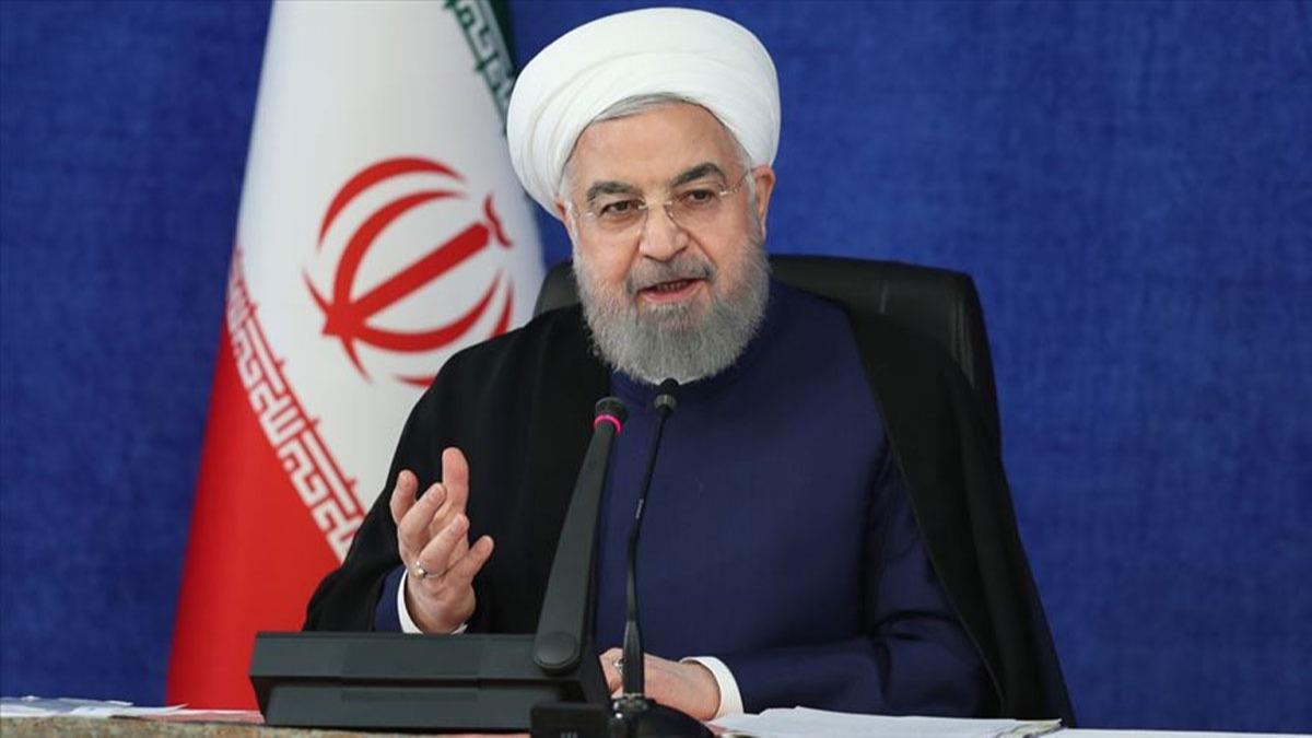 ran'da eski Cumhurbakan Ruhani hakknda Meclis'e sunulan ikayet mektubunu ''500 binden fazla'' kii imzalad
