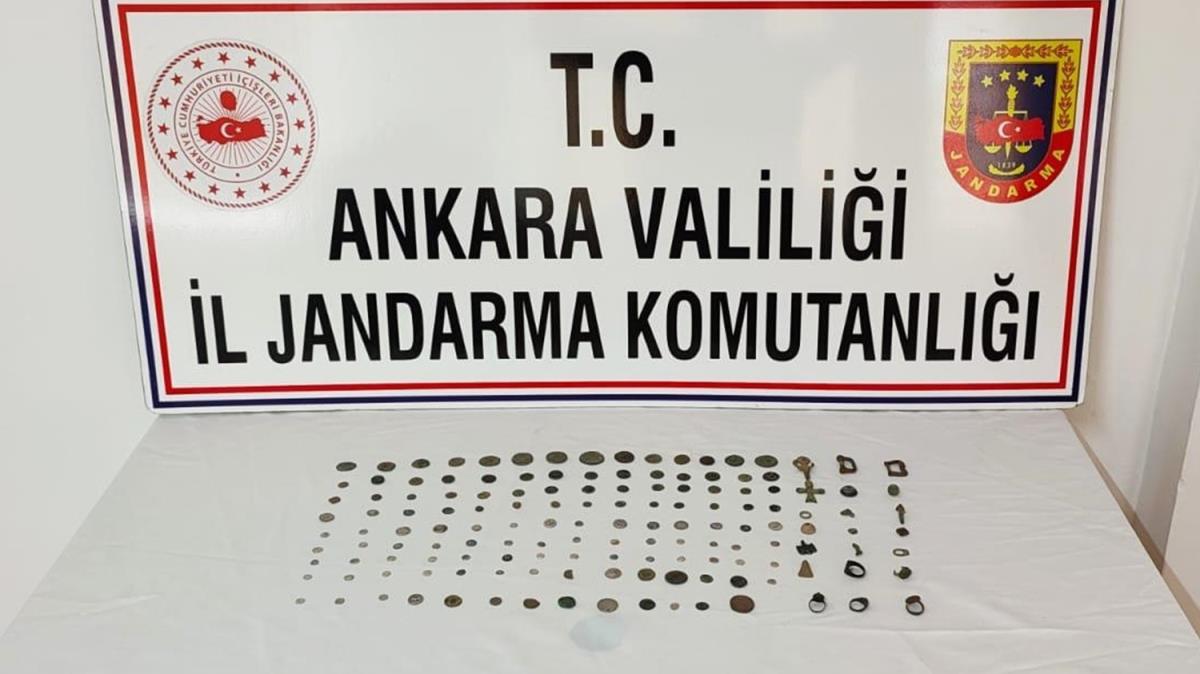Bakentte tarihi eser nitelii tad deerlendirilen 125 sikke ve eitli objeler ele geirildi