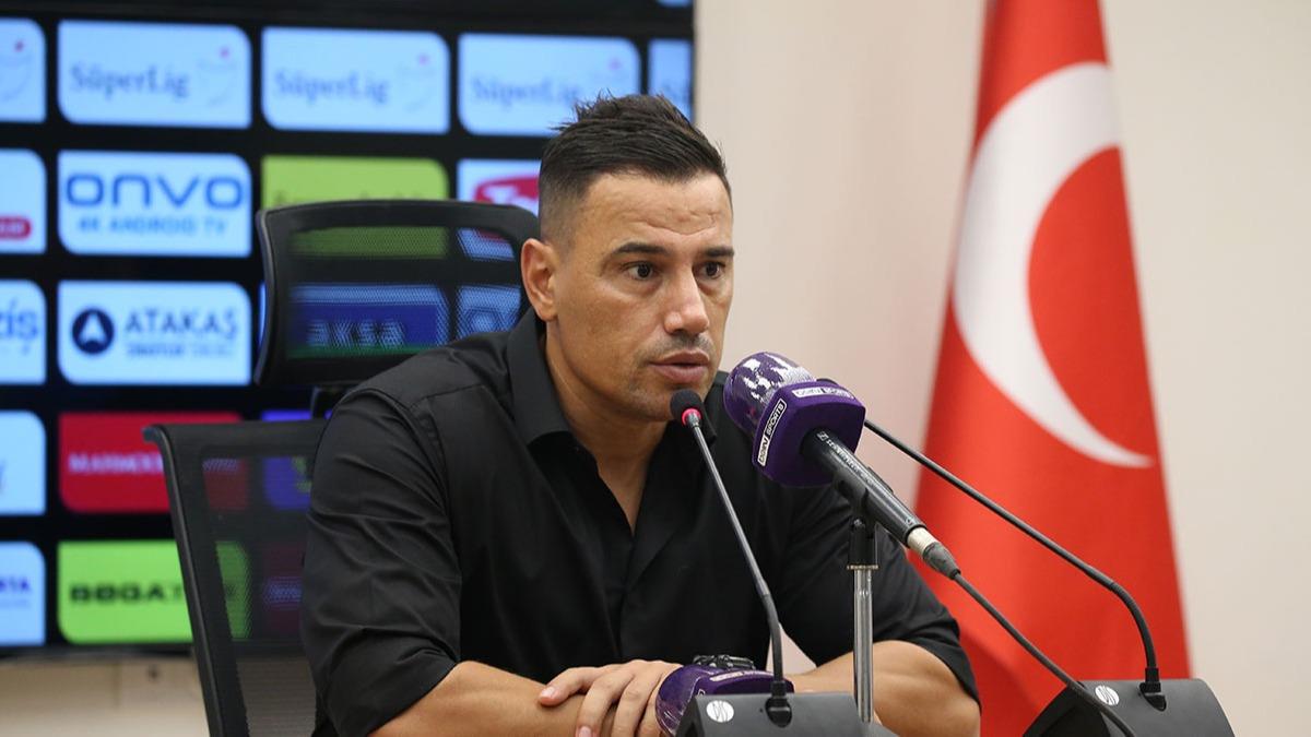 ada Atan resmen Alanyaspor'dan ayrld