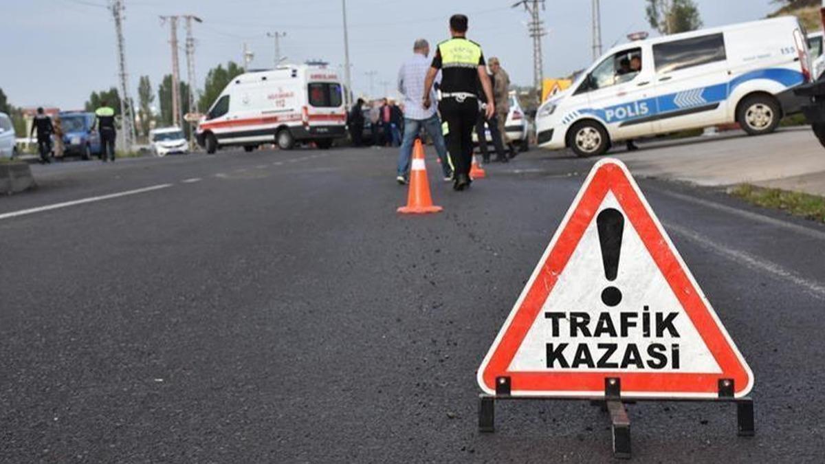 Zincirleme trafik kazas: 1 kii ld, 6 kii yaraland