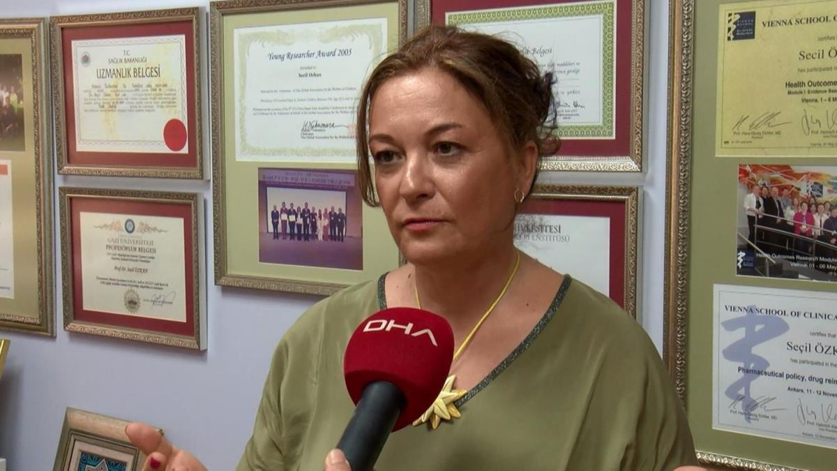 Bilim Kurulu yesi zkan'dan velilere ''semptom takibi'' uyars