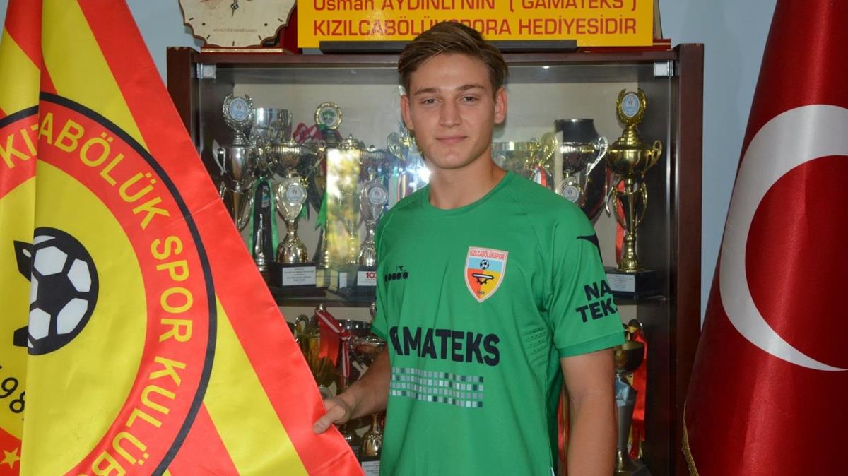 Fenerbahe'nin kalecisi Canberk Aydemir, Kzlcablkspor'a transfer oldu