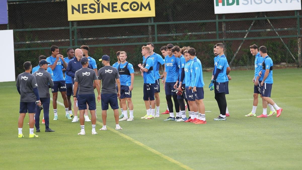  Pelkas, Novak ve Sosa takmdan ayr alt