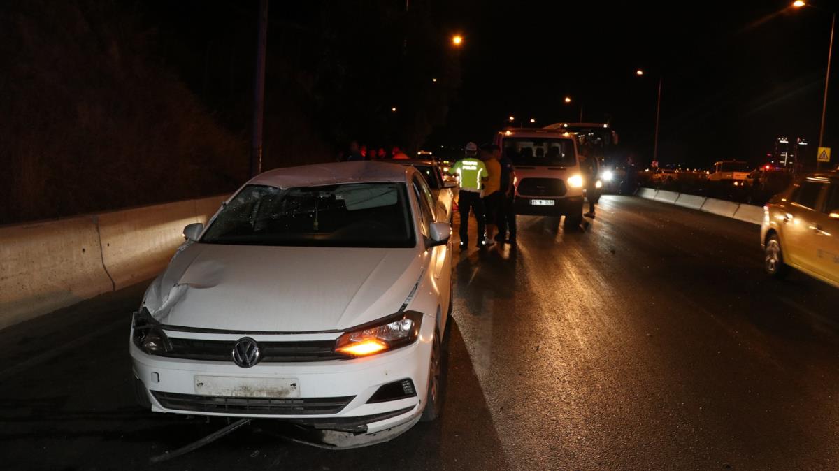 zmir'de zincirleme trafik kazas 