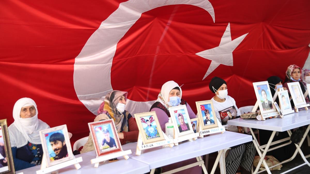 Diyarbakr anneleri evlatlarnn yolunu gzlyor 