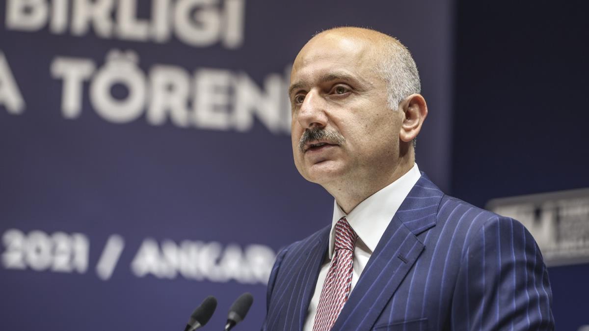Bakan Karaismailolu: Hedefimiz, 2023'de blnm yol uzunluumuzu 29 bin kilometrenin zerine karmak