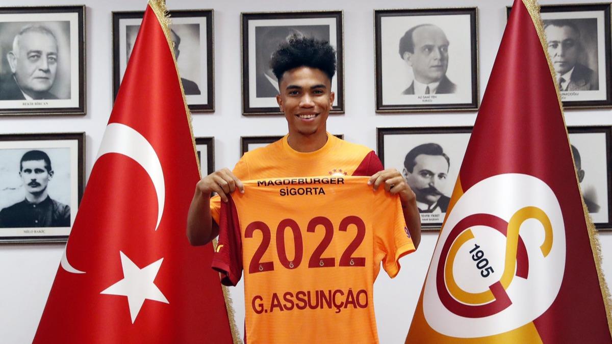 Galatasaray Gustavo Assunao transferini resmen aklad